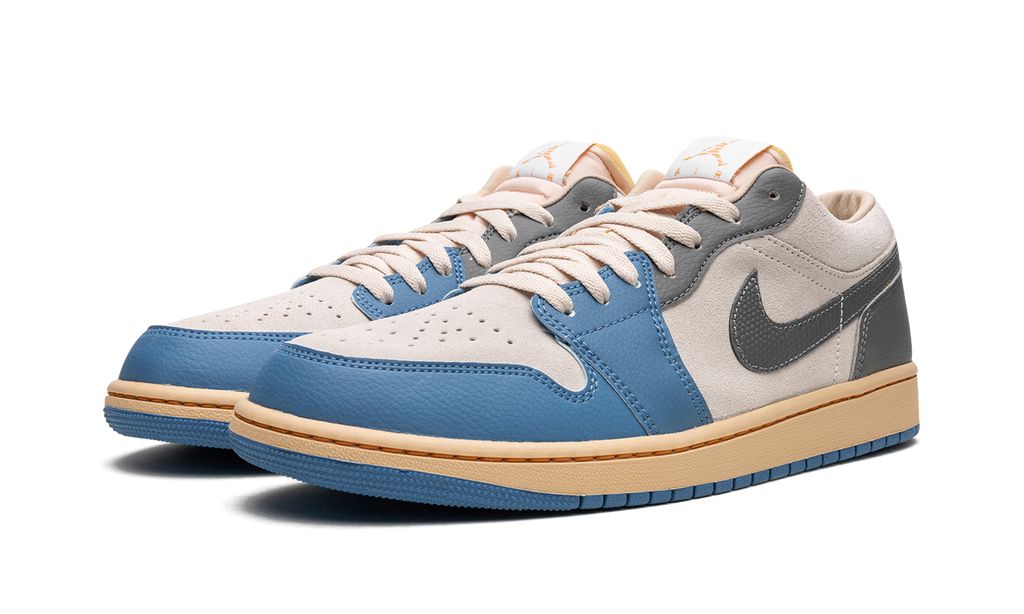 Jordan 1 Low Vintage UNC Grijs