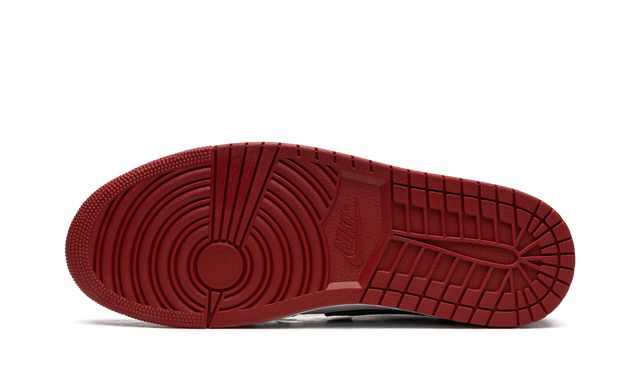 Jordan 1 Retro Low Black Toe