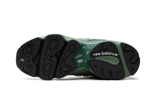 New Balance 1000 Mallard Green Zeezout