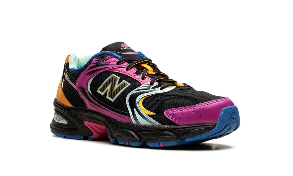 New Balance 530 Schwarz Mehrfarbig