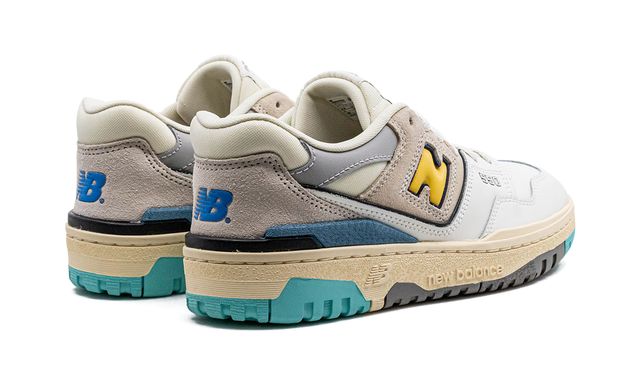 New Balance 550 Meersalzgelb