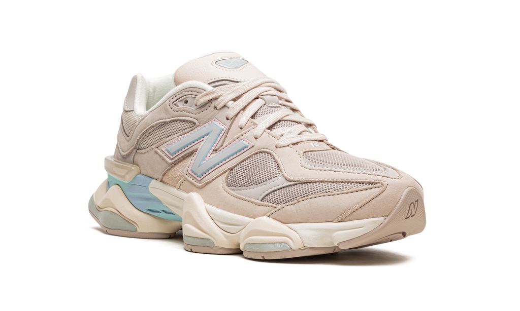 New Balance 9060 Ivory