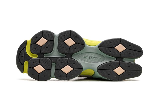 New Balance 9060 Moonbeam