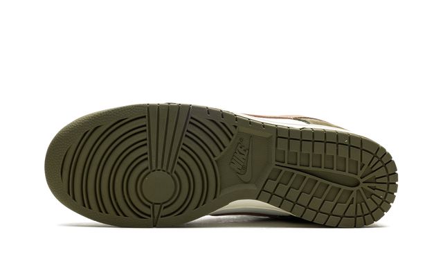 Nike Dunk Low Premium Medium Olive Hemp