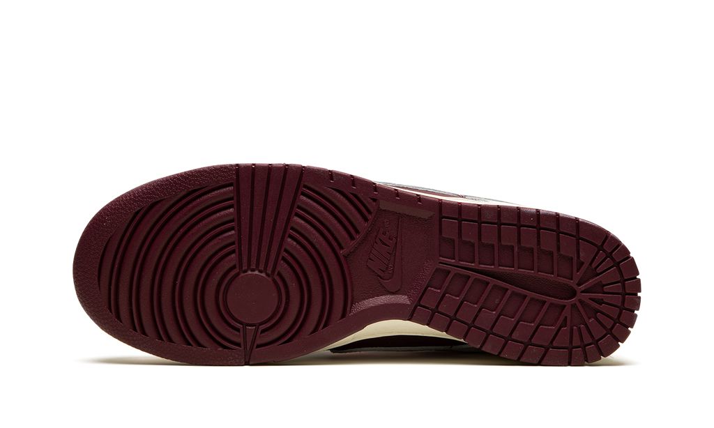 Nike Dunk Low Premium Valentine's Day