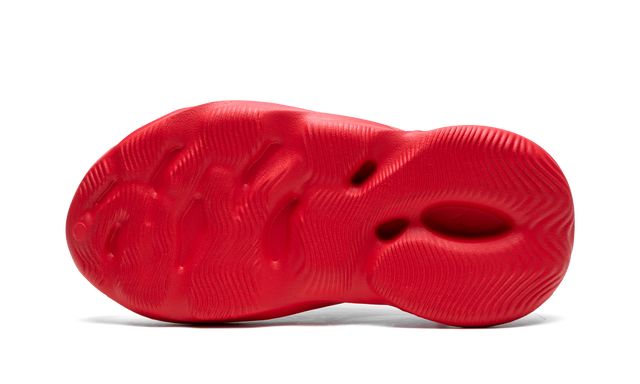 Adidas Yeezy Foam RNNR Vermillion