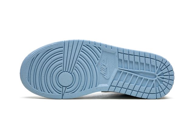 Jordan 1 Low Reverse Ice Blue