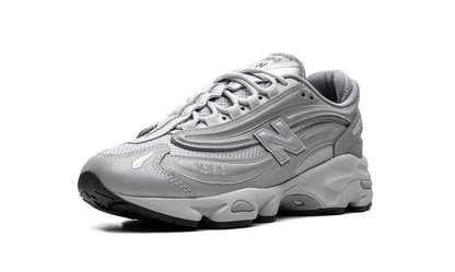 New Balance 1000 Zilver Metallic Regenwolk