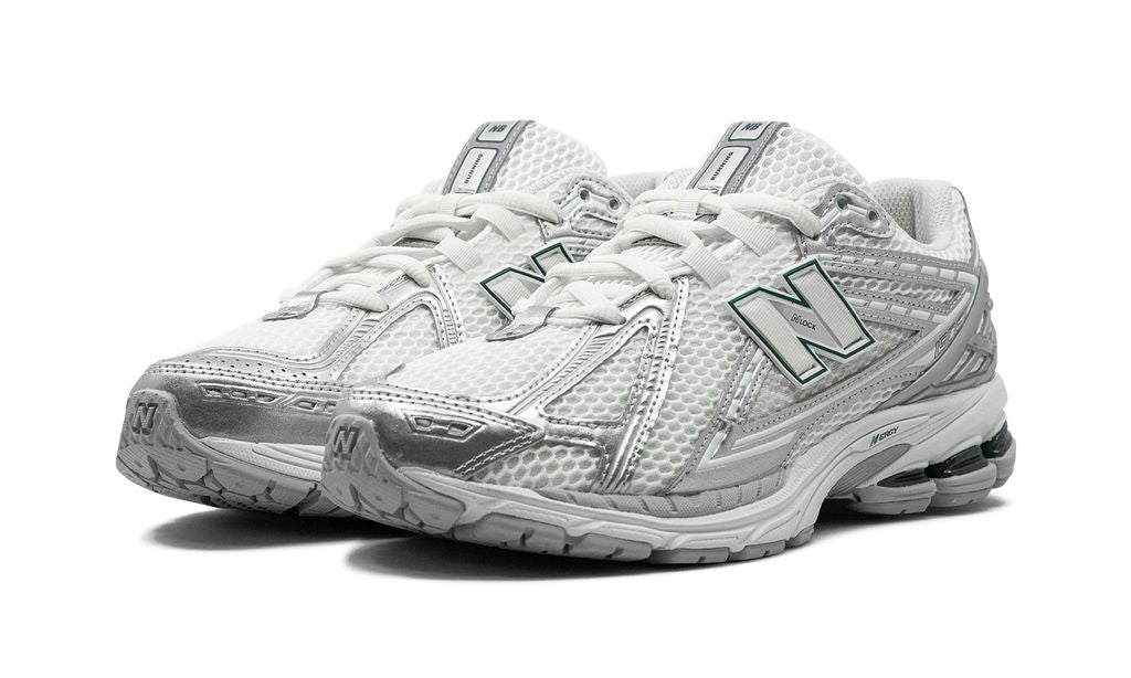 New Balance 1906R "SILVER METALLIC"