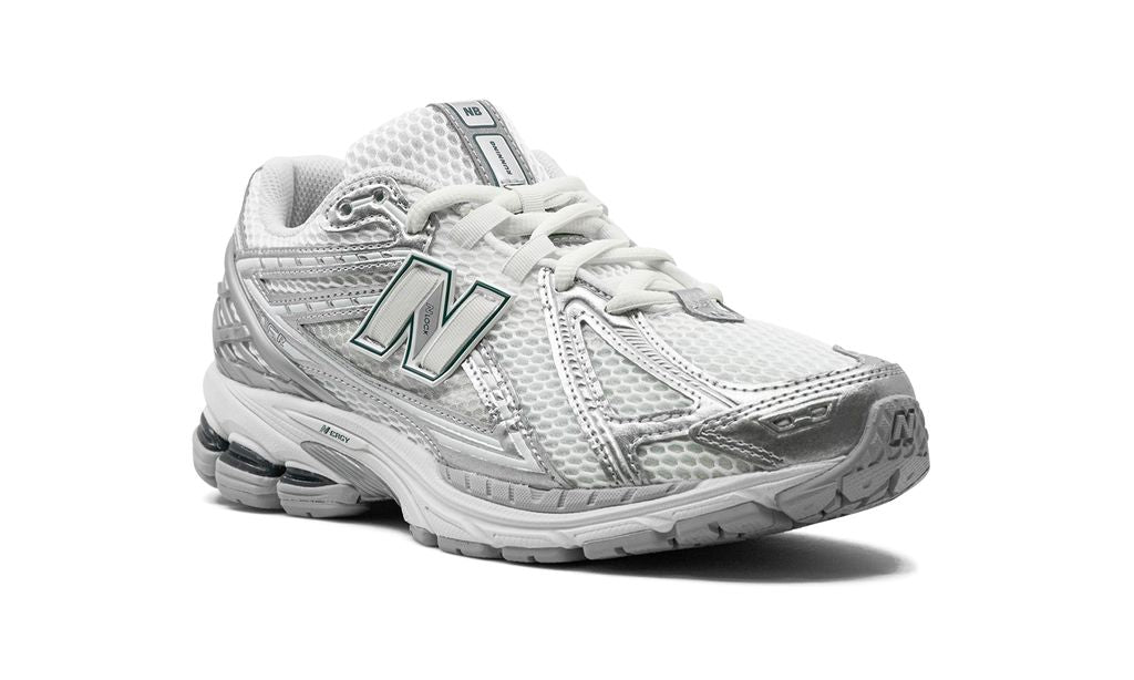 New Balance 1906R "SILVER METALLIC"