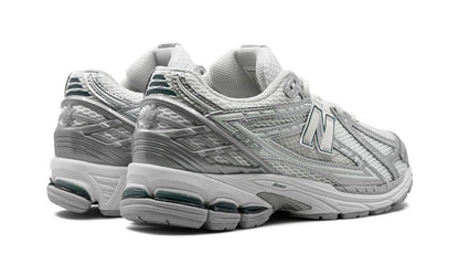 New Balance 1906R "SILVER METALLIC"