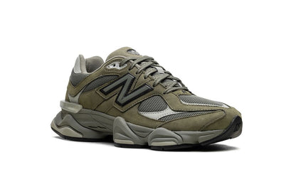 New Balance 9060 Dunkles Olivin