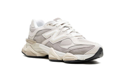 New Balance 9060 Havermout