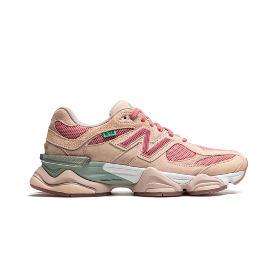 New Balance 9060 Penny Cookie Roze 