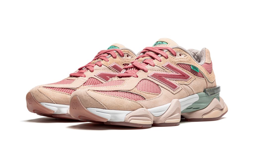 New Balance 9060 Penny Cookie Roze 