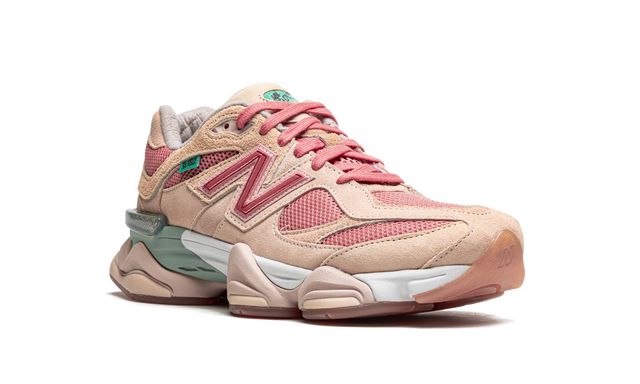 New Balance 9060 Penny Cookie Roze 