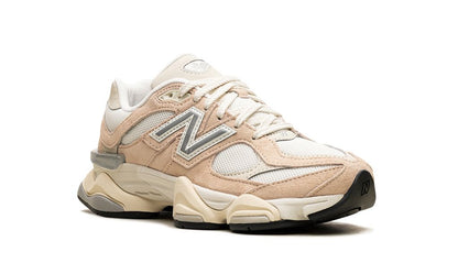 New Balance 9060 Vintage Rose