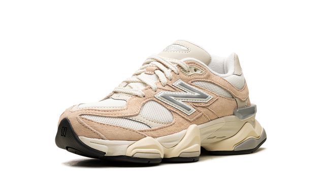 New Balance 9060 Vintage Rose