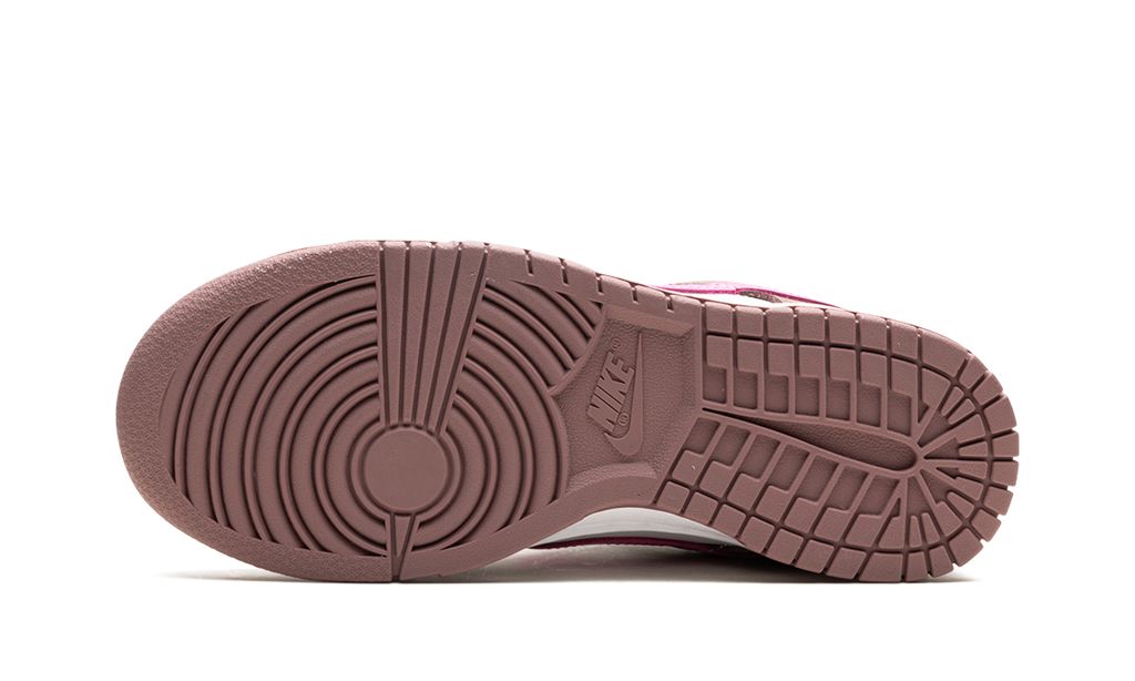 Nike Dunk Low Smokey Mauve