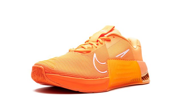 Nike Metcon 9 AMP Atomic Orange