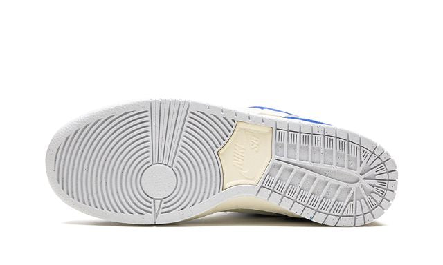 Nike SB Dunk Low Pro Fly Streetwear