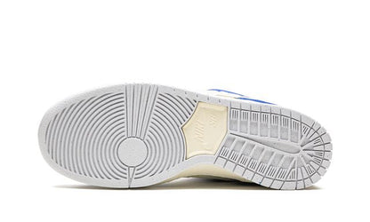 Nike SB Dunk Low Pro Fly Streetwear