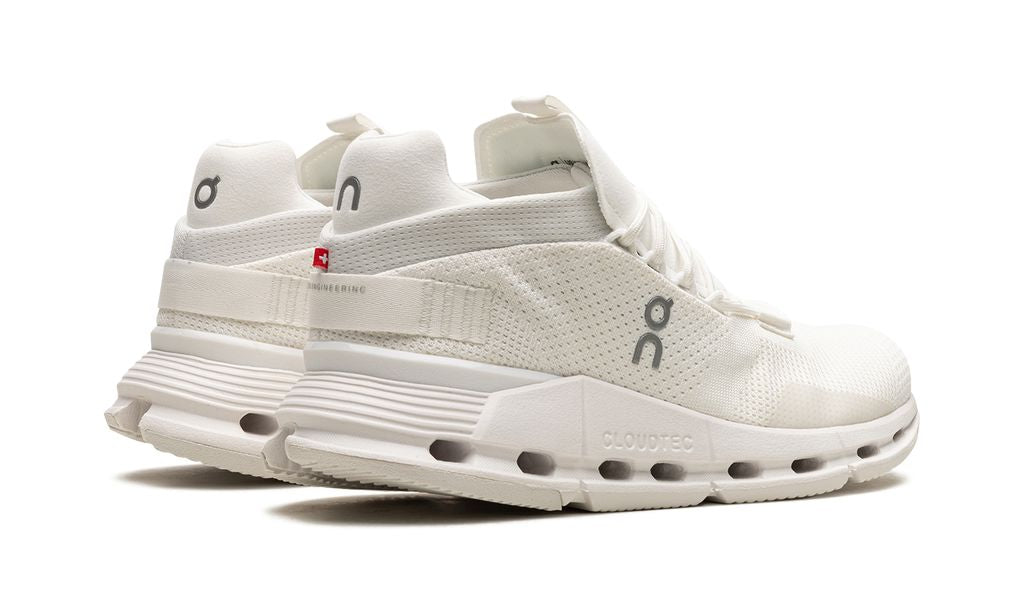 Op Running Cloudnova Undyed-White
