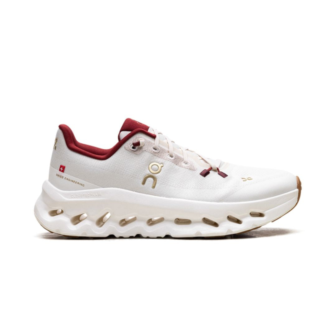 Op Running Cloudtilt Pearl Ivory